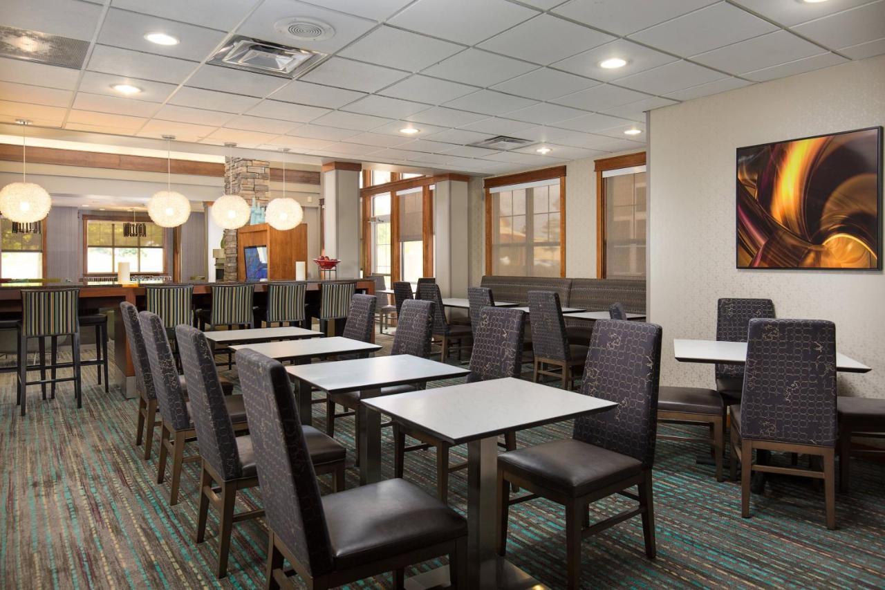 Residence Inn Dayton North Экстерьер фото